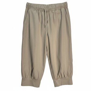NWOT | Beige Lightweight Athletic Adjustable Drawstring Capri Pants | Large